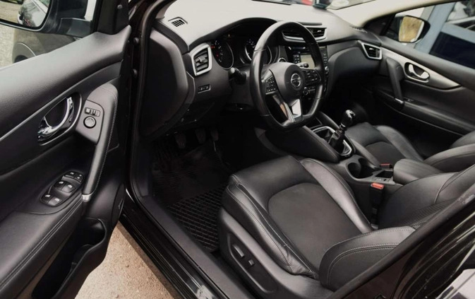 Nissan Qashqai cena 69900 przebieg: 184500, rok produkcji 2017 z Milicz małe 781